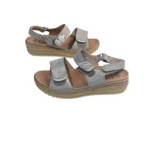 Mobils by Mephisto leather sandals size 40 euro